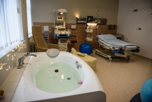 Porodní sály